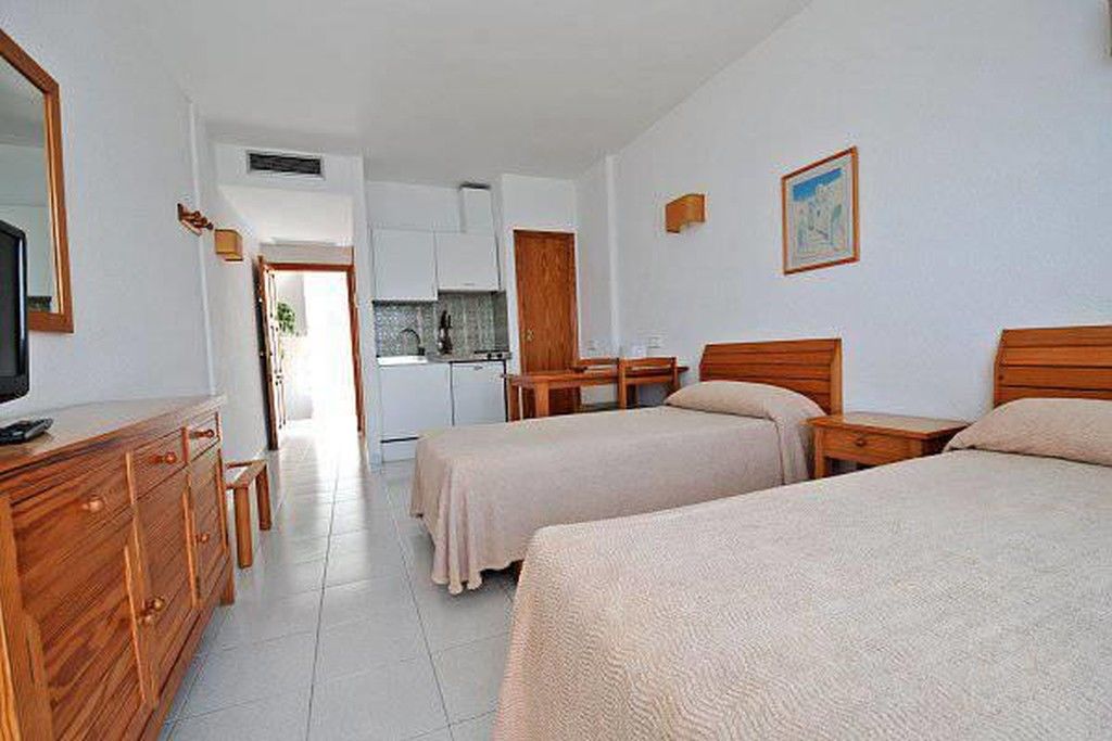 Sol Bahia Ibiza Suites Сан-Антонио-Абад Экстерьер фото